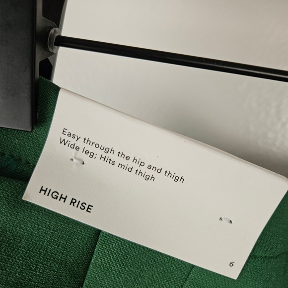 NEW Ann Taylor Paper Bay High Rise Dressy Shorts Sz 6 Green Pleated Office NWT - Picture 7 of 8